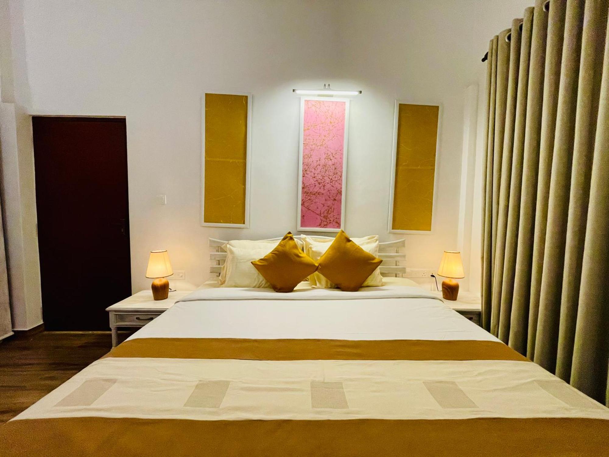 Ayur Ayur White Sail Villa Dalupotha Buitenkant foto