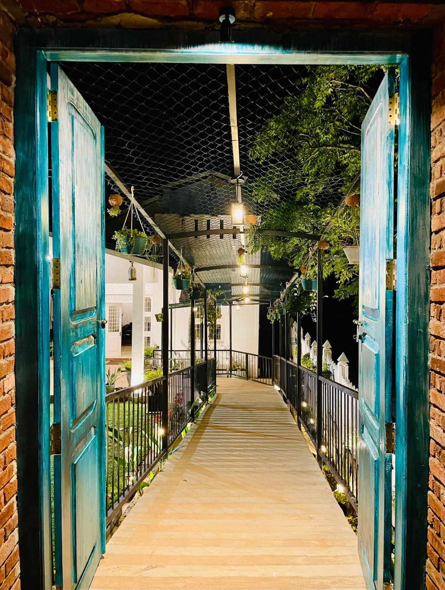 Ayur Ayur White Sail Villa Dalupotha Buitenkant foto