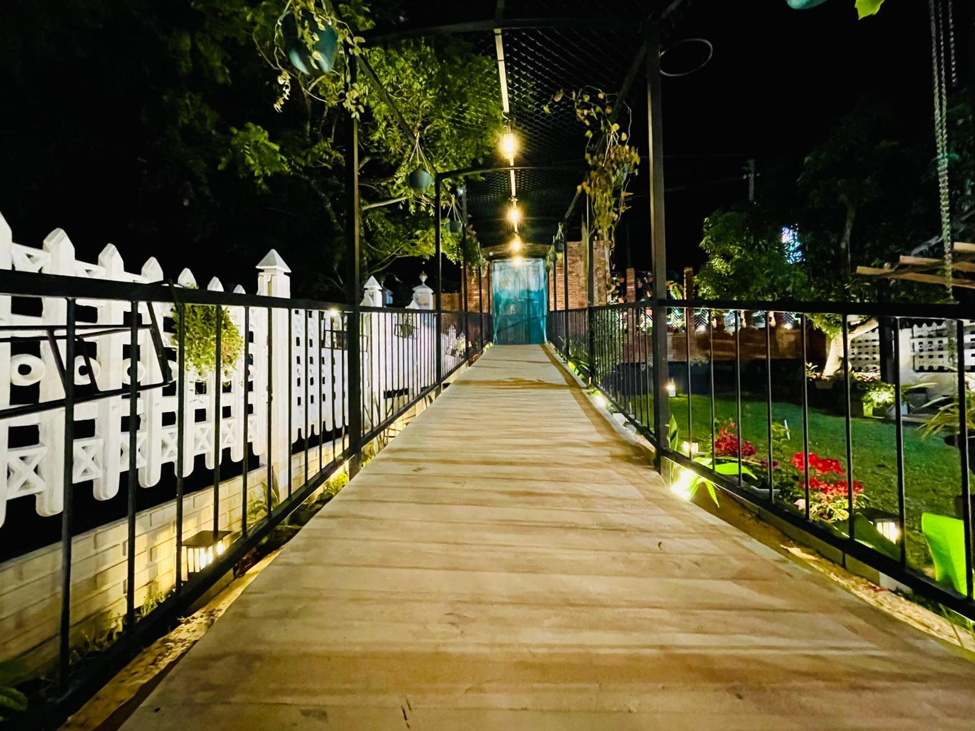 Ayur Ayur White Sail Villa Dalupotha Buitenkant foto
