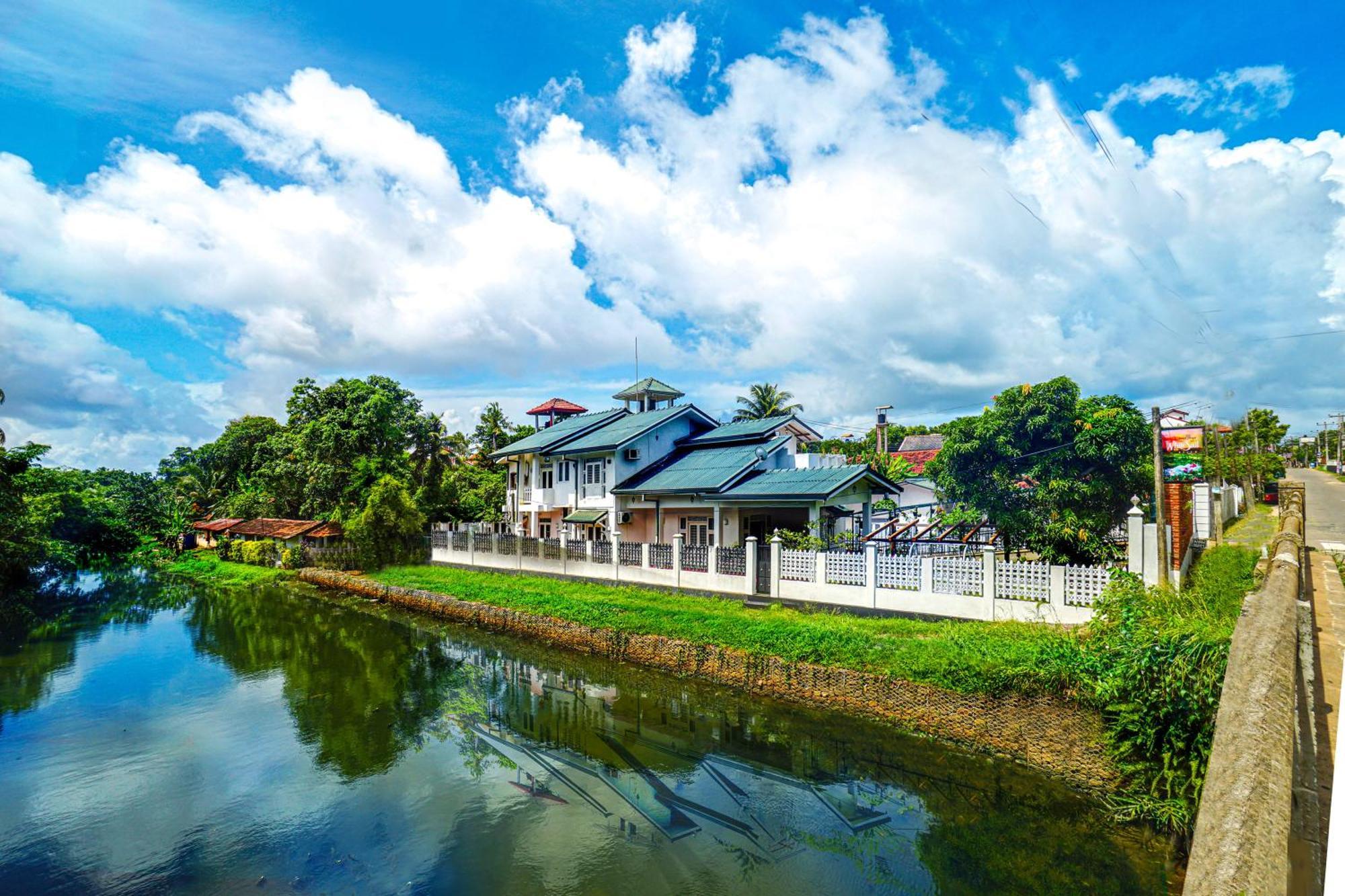 Ayur Ayur White Sail Villa Dalupotha Buitenkant foto